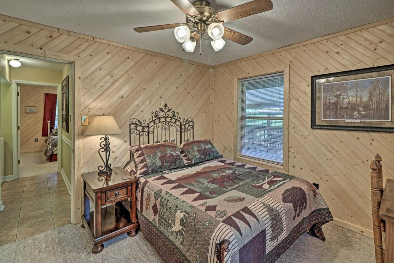 فيلا Secluded Edgemont Getaway With Huge Outdoor Deck! Fairfield Bay المظهر الخارجي الصورة